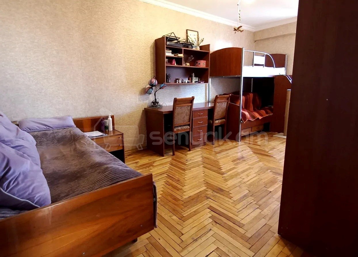 2 Սենյականոց Բնակարան, 101քմ, 11/14 հարկ, Նորմալ Վիճակում