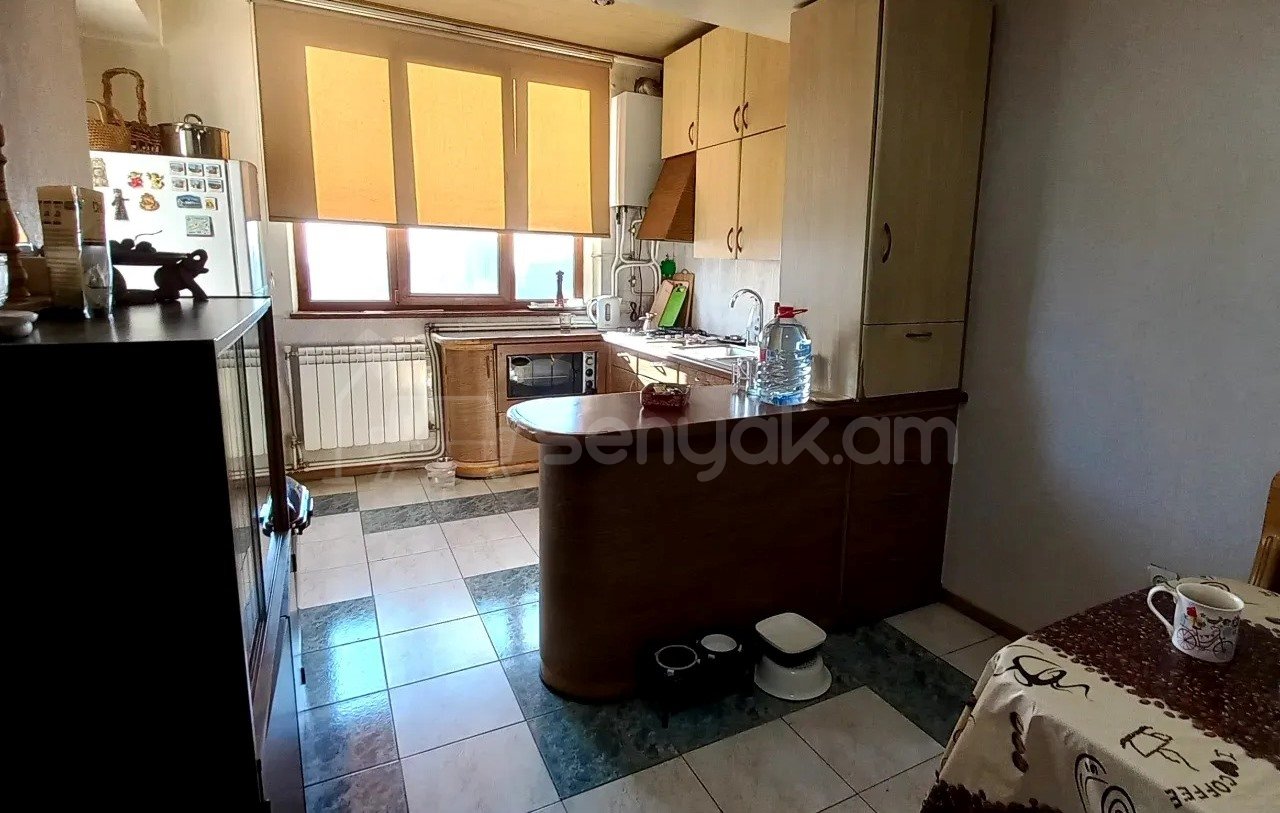 2 Սենյականոց Բնակարան, 101քմ, 11/14 հարկ, Նորմալ Վիճակում