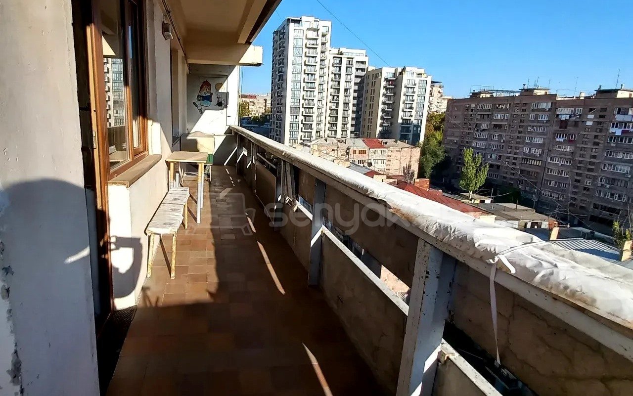 2 Սենյականոց Բնակարան, 101քմ, 11/14 հարկ, Նորմալ Վիճակում