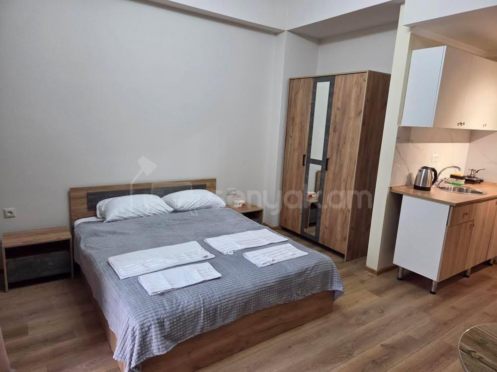 1 Սենյականոց Բնակարան Նորակառույցում, 40քմ, 13/15 հարկ, Կապիտալ Վերանորոգված