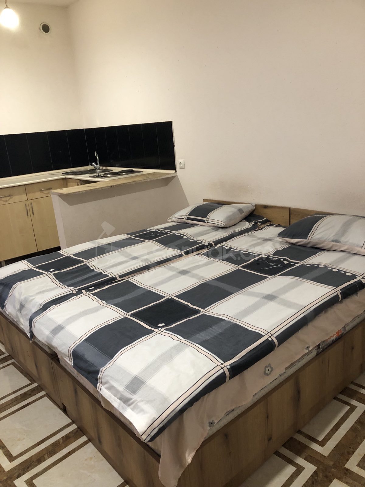 1 Սենյականոց Բնակարան Նորակառույցում, 30քմ, 3/3 հարկ, Կապիտալ Վերանորոգված