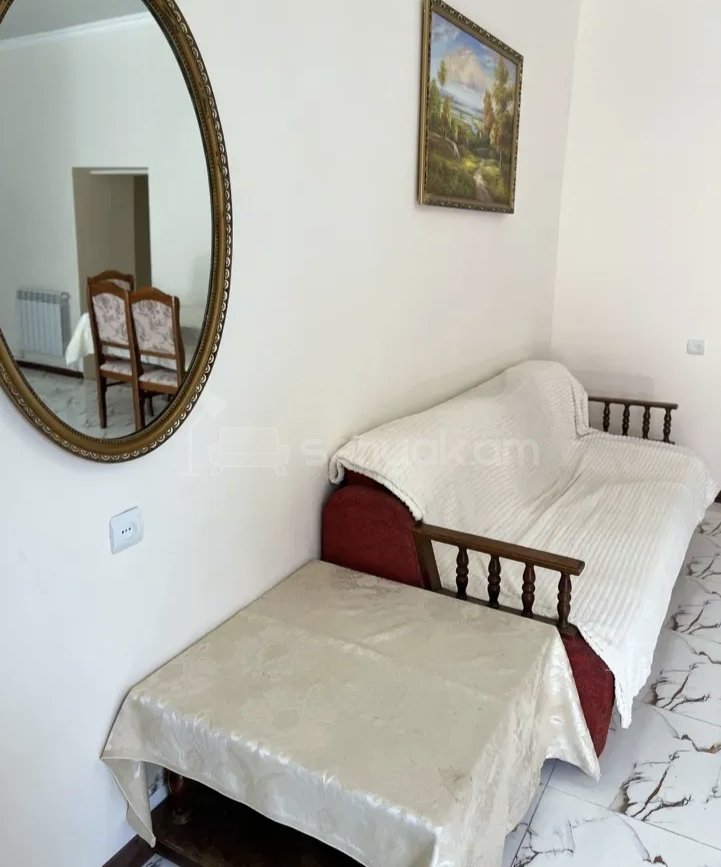 2 Սենյականոց Բնակարան, 56քմ, 2/5 հարկ, Նորմալ Վիճակում, Կահավորված, Արևկող