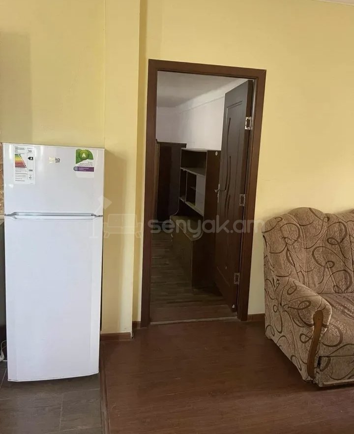 2 Սենյականոց Բնակարան Քարե Շենքում, 53քմ, 1/1 հարկ, Նորմալ Վիճակում, Կահավորված