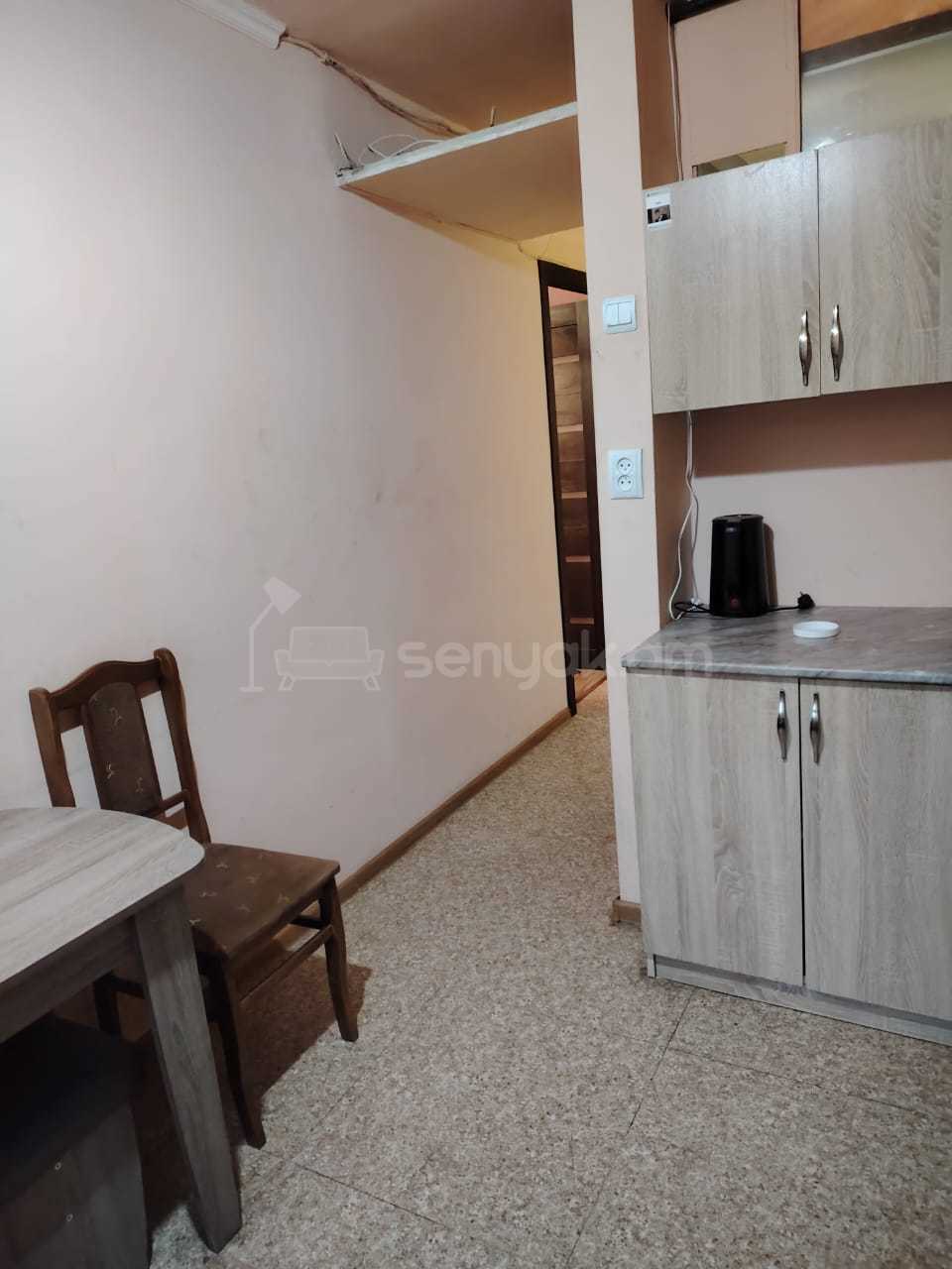 1 Սենյականոց Բնակարան Քարե Շենքում, 40քմ, 1/4 հարկ, Կապիտալ Վերանորոգված, Կահավորված, Արևկող