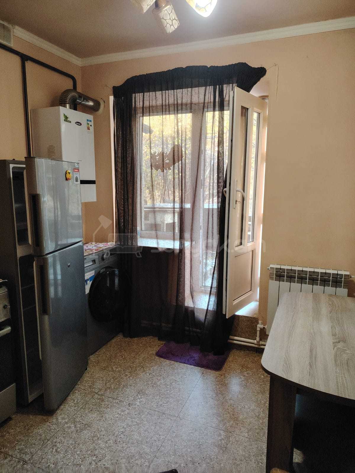 1 Սենյականոց Բնակարան Քարե Շենքում, 40քմ, 1/4 հարկ, Կապիտալ Վերանորոգված, Կահավորված, Արևկող