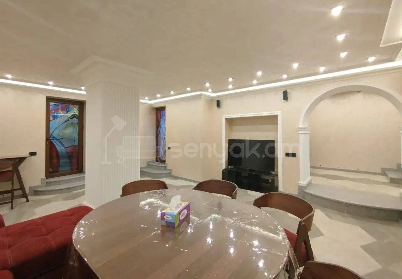 2 Սենյականոց Բնակարան Քարե Շենքում, 60քմ, 1/4 հարկ, Կապիտալ Վերանորոգված, Կահավորված