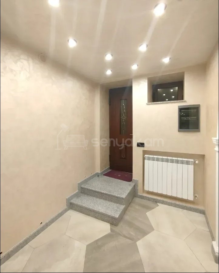 2 Սենյականոց Բնակարան Քարե Շենքում, 60քմ, 1/4 հարկ, Կապիտալ Վերանորոգված, Կահավորված