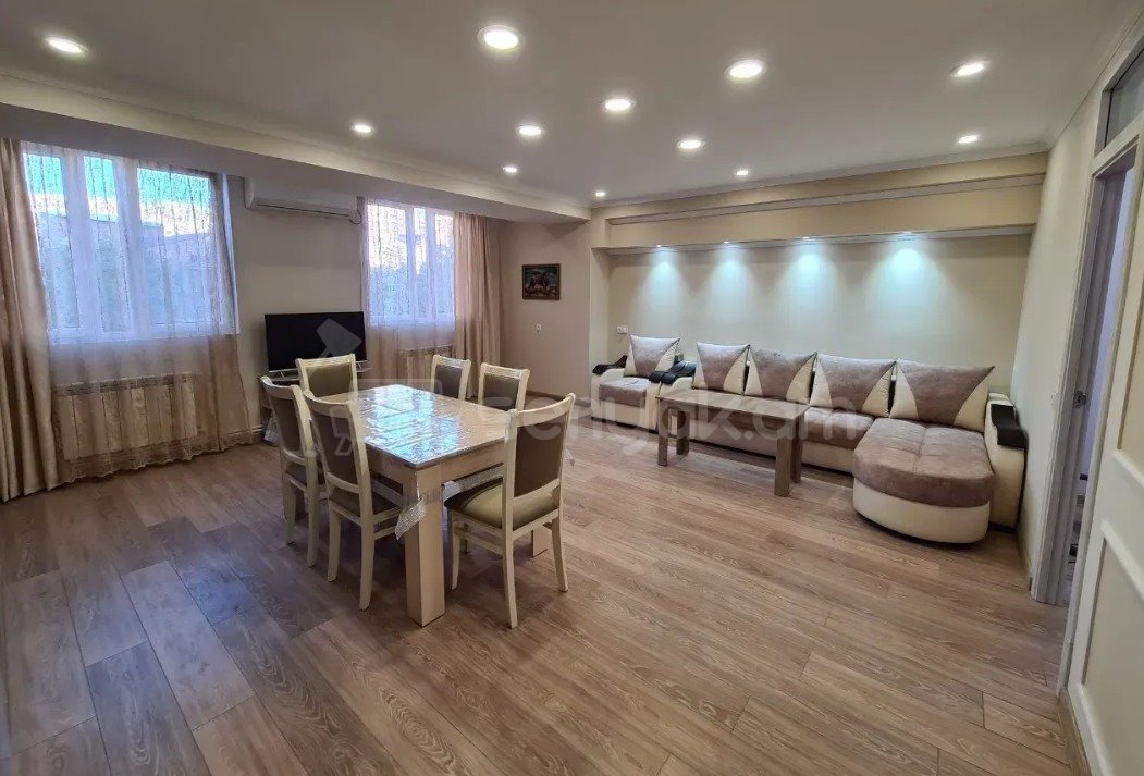 3 Սենյականոց Բնակարան, 69քմ, 2/13 հարկ, Դիզայներական Վերանորոգված, Կահավորված, Արևկող