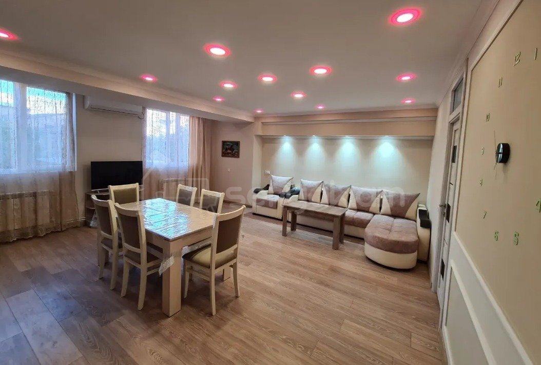 3 Սենյականոց Բնակարան, 69քմ, 2/13 հարկ, Դիզայներական Վերանորոգված, Կահավորված, Արևկող