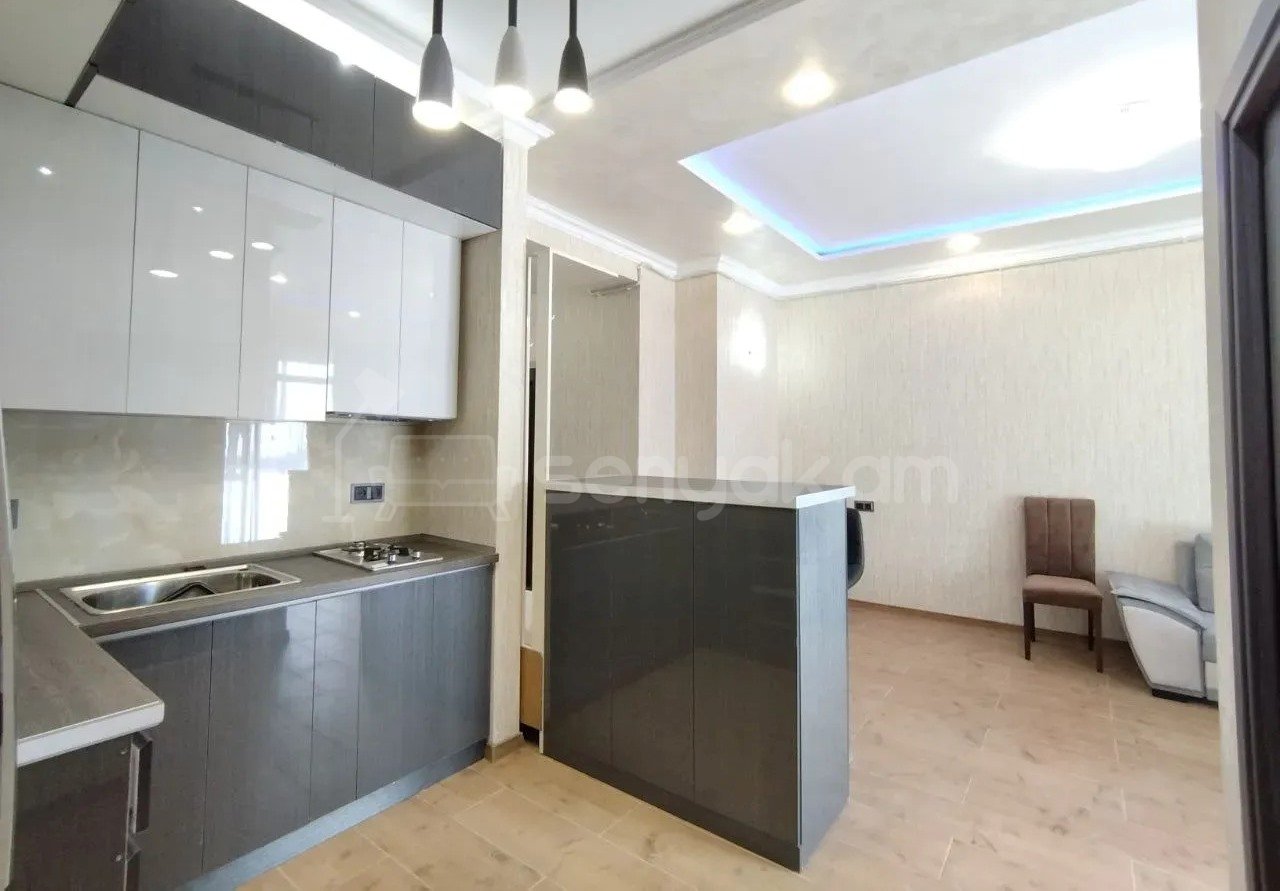 2 Սենյականոց Բնակարան, 57քմ, 9/18 հարկ, Կապիտալ Վերանորոգված, Կահավորված, Արևկող