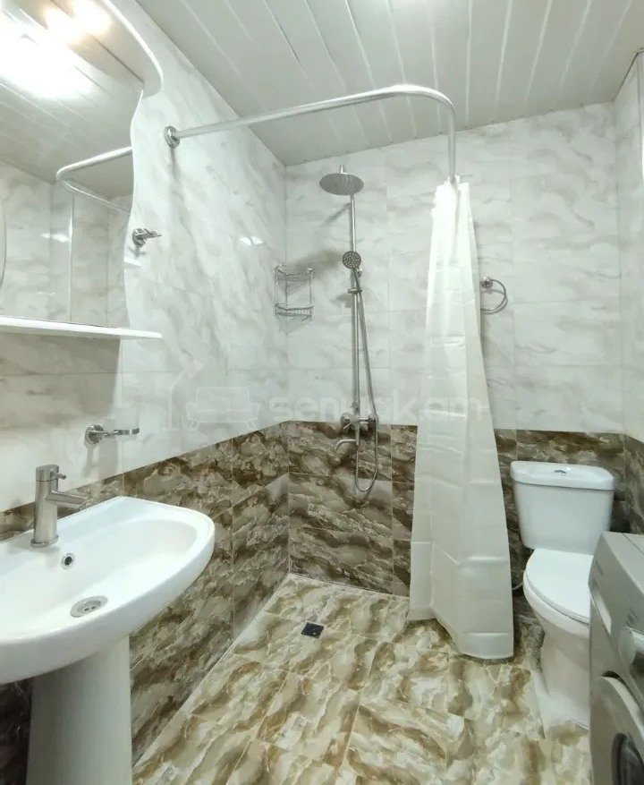 2 Սենյականոց Բնակարան, 57քմ, 9/18 հարկ, Կապիտալ Վերանորոգված, Կահավորված, Արևկող