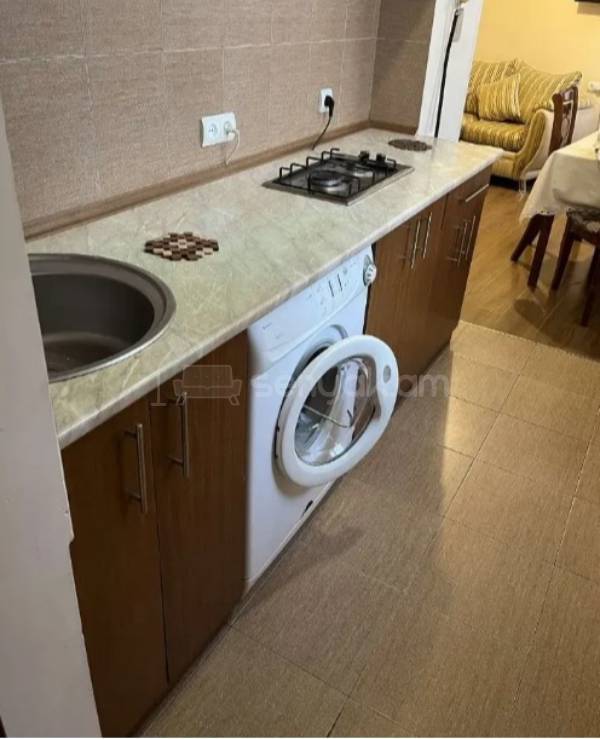 2 Սենյականոց Բնակարան Քարե Շենքում, 47քմ, 3/5 հարկ, Կոսմետիկ Վերանորոգված, Կահավորված, Արևկող