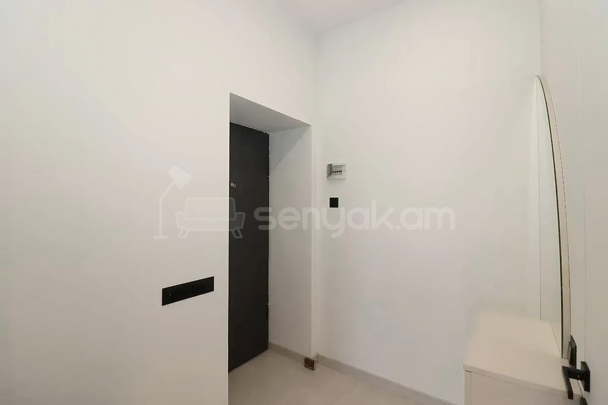 3 Սենյականոց Բնակարան Քարե Շենքում, 61քմ, 3/4 հարկ, Կապիտալ Վերանորոգված