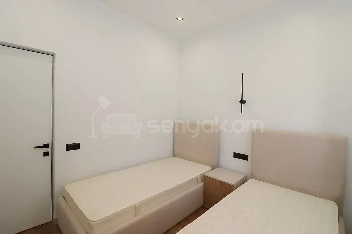 3 Սենյականոց Բնակարան Քարե Շենքում, 61քմ, 3/4 հարկ, Կապիտալ Վերանորոգված