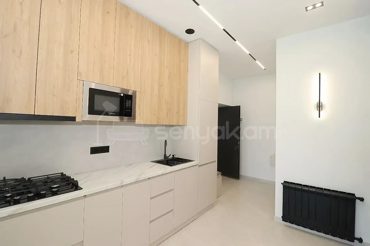 3 Սենյականոց Բնակարան Քարե Շենքում, 61քմ, 3/4 հարկ, Կապիտալ Վերանորոգված