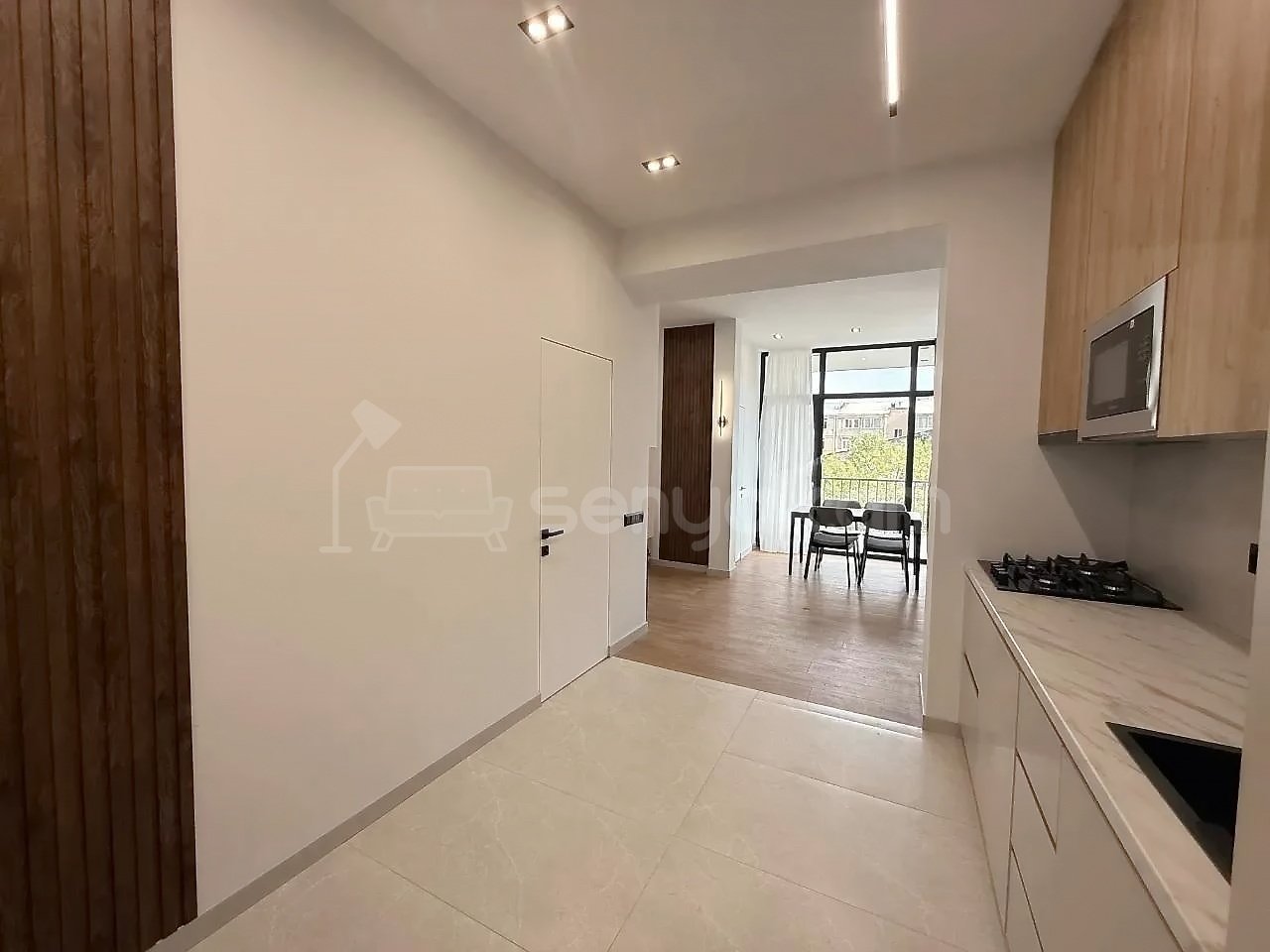 3 Սենյականոց Բնակարան Քարե Շենքում, 61քմ, 3/4 հարկ, Կապիտալ Վերանորոգված