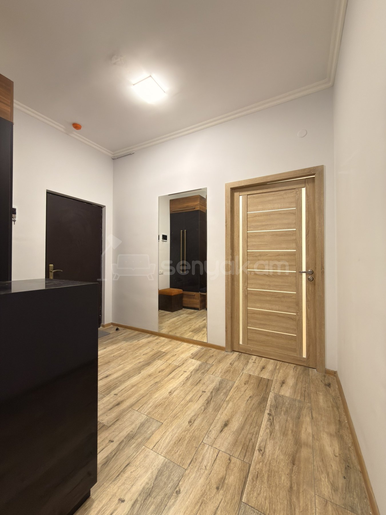 3 Սենյականոց Բնակարան, 78քմ, 17/17 հարկ, Դիզայներական Վերանորոգված, Կահավորված, Արևկող