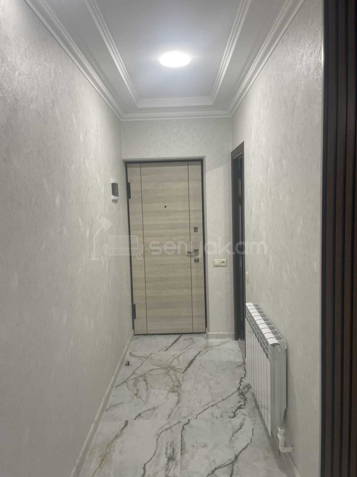 2 Սենյականոց Բնակարան Քարե Շենքում, 54քմ, 3/5 հարկ, Կապիտալ Վերանորոգված, Մասամբ Կահավորված, Արևկող