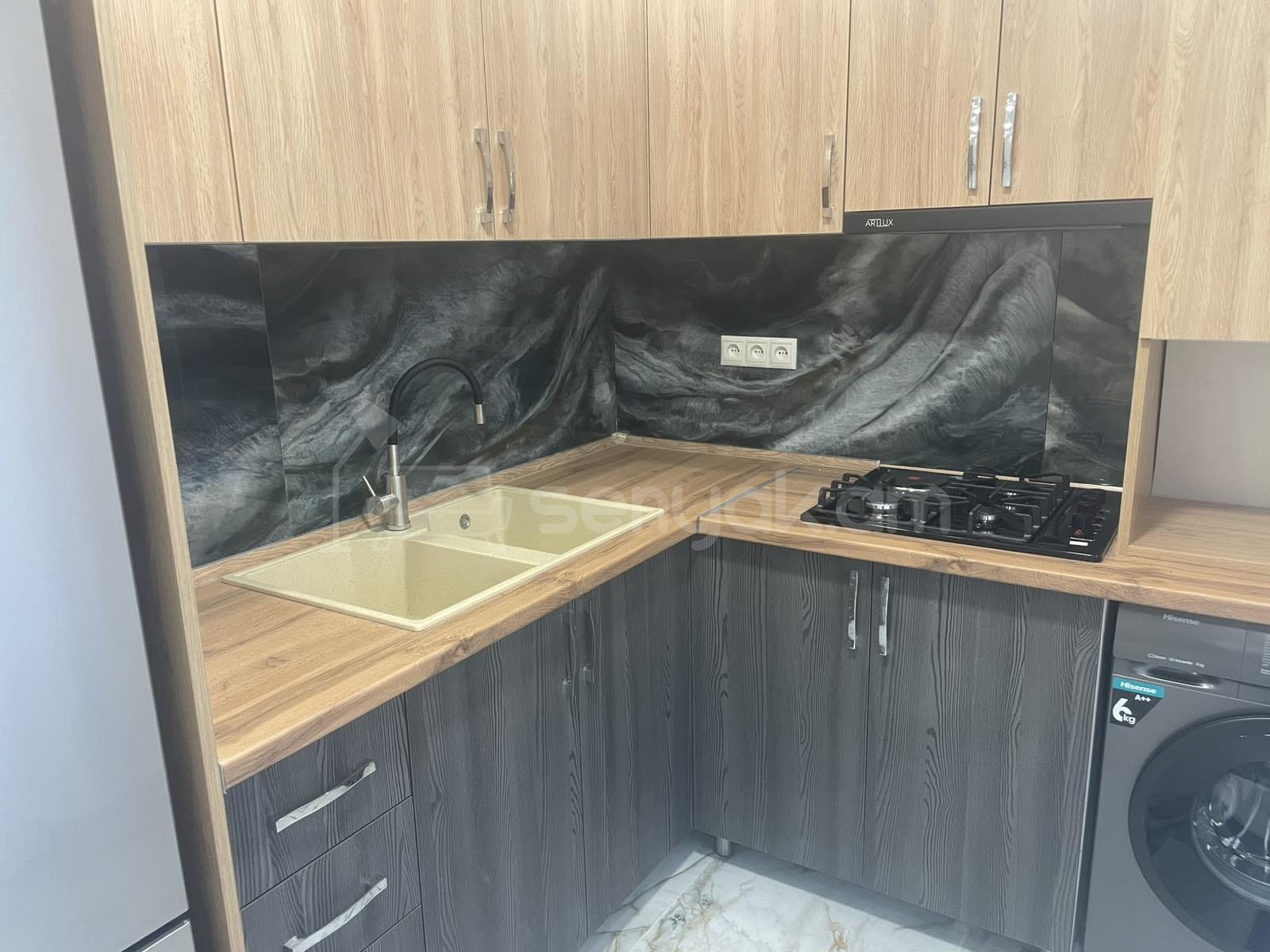 2 Սենյականոց Բնակարան Քարե Շենքում, 54քմ, 3/5 հարկ, Կապիտալ Վերանորոգված, Կահավորված, Արևկող