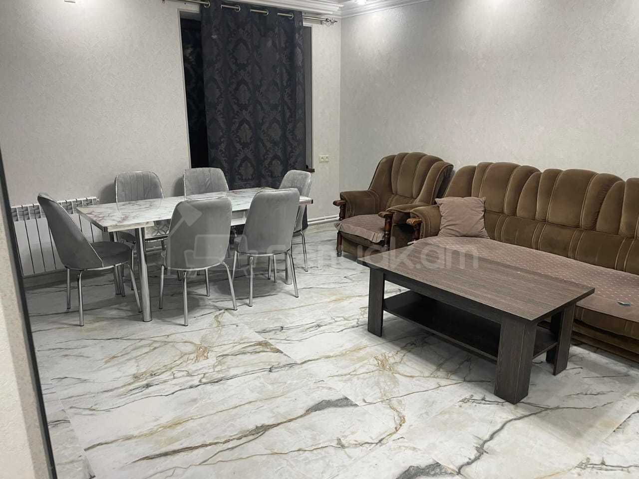 2 Սենյականոց Բնակարան Քարե Շենքում, 54քմ, 3/5 հարկ, Կապիտալ Վերանորոգված, Կահավորված, Արևկող