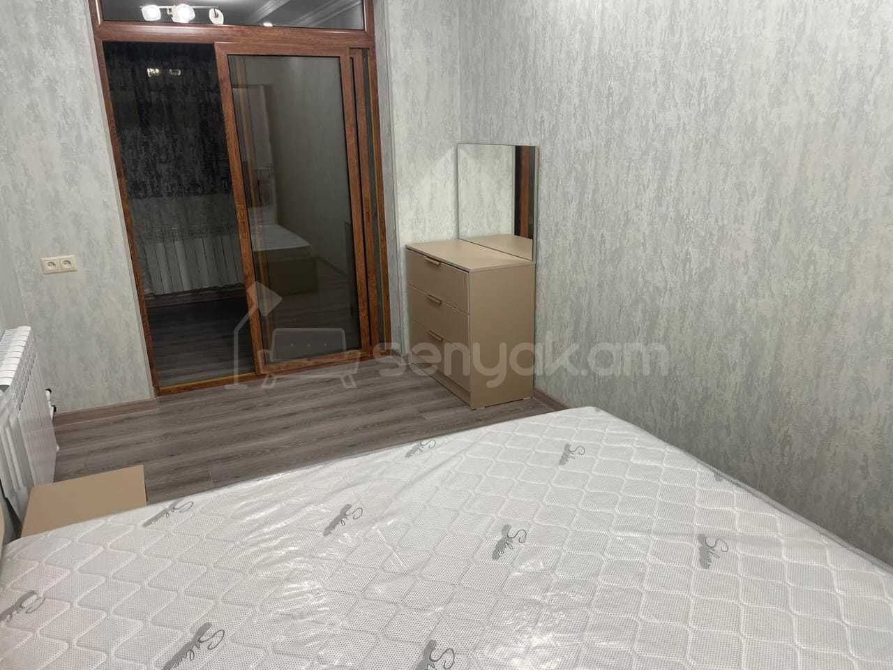 2 Սենյականոց Բնակարան Քարե Շենքում, 54քմ, 3/5 հարկ, Կապիտալ Վերանորոգված, Կահավորված, Արևկող