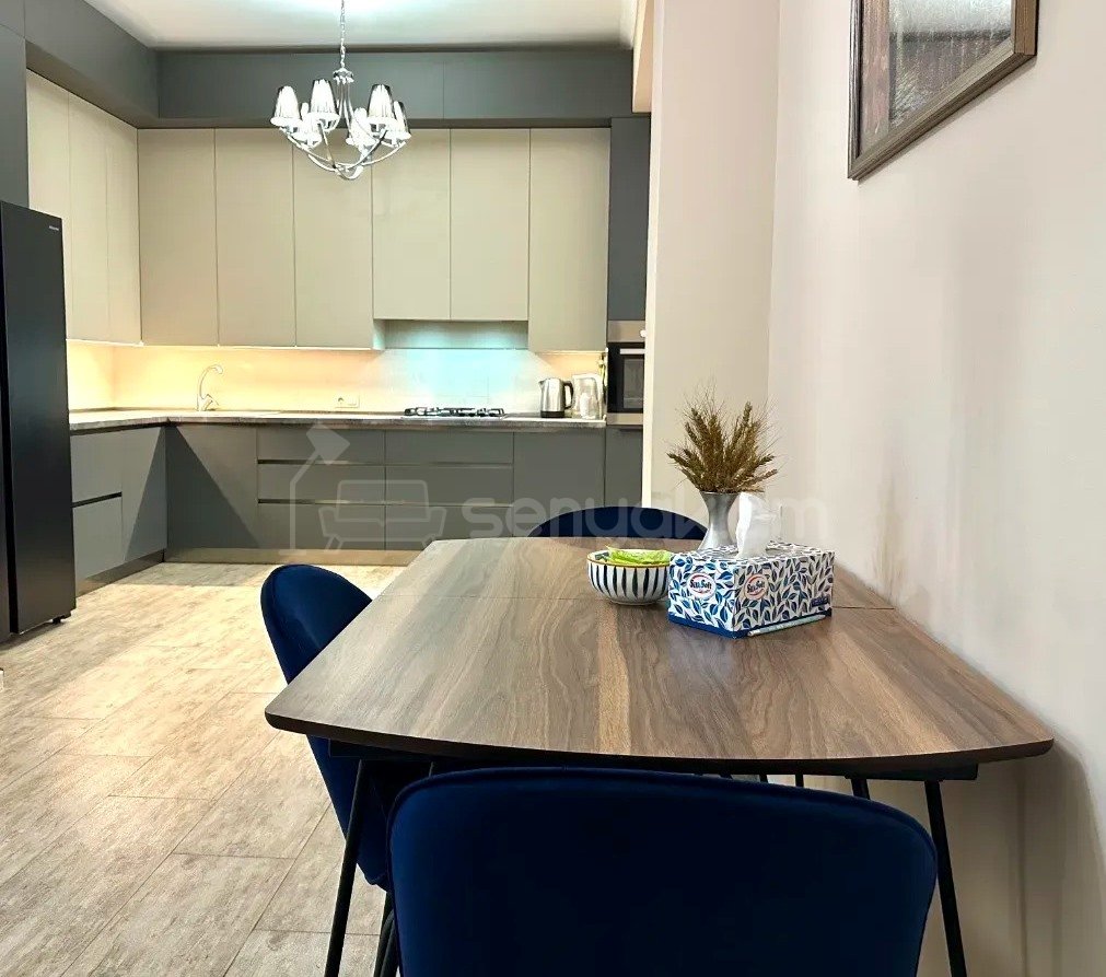 2 Սենյականոց Բնակարան Նորակառույցում, 80քմ, 12/14 հարկ, Դիզայներական Վերանորոգված, Կահավորված, Արևկող