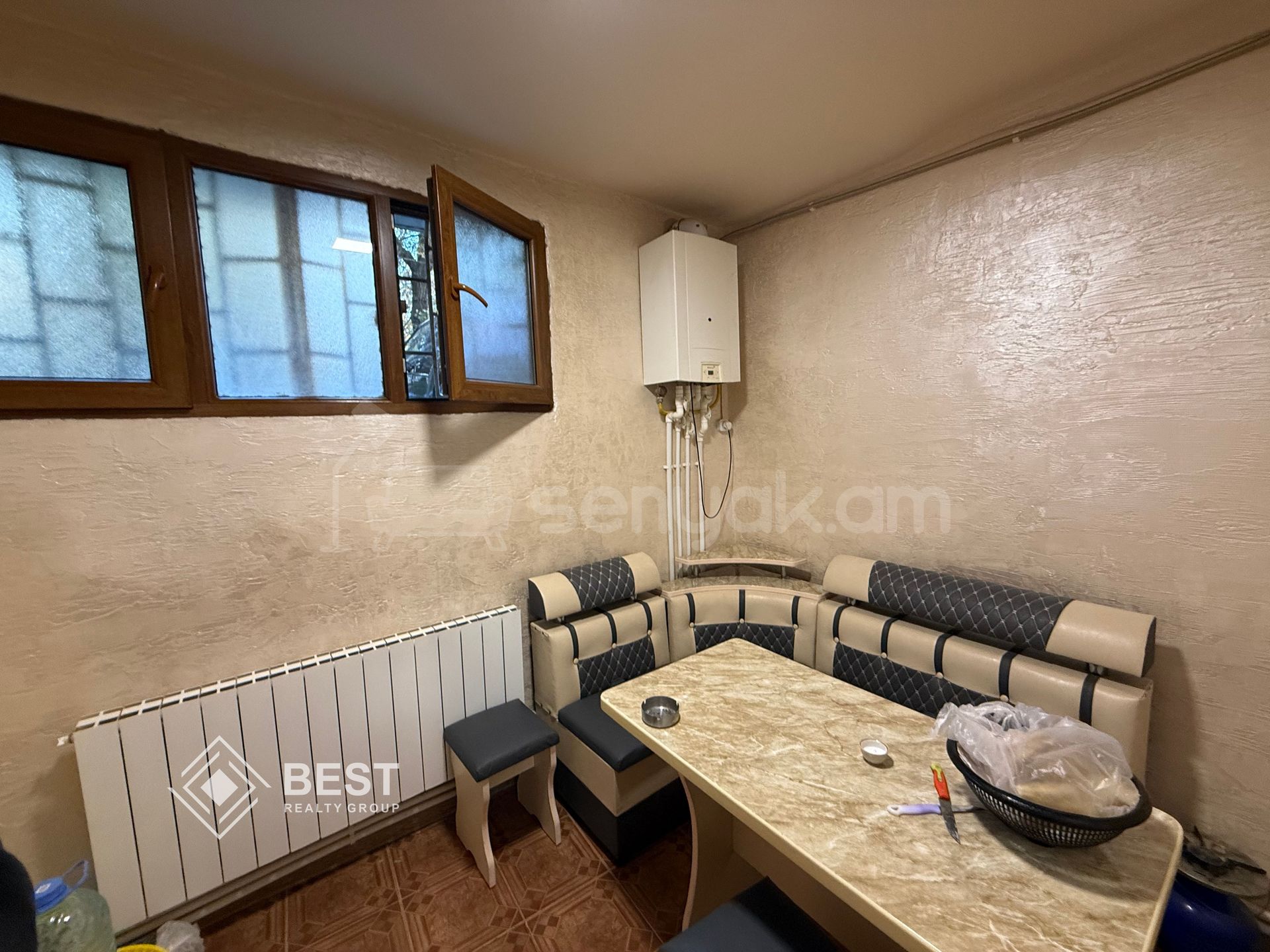 2 Սենյականոց Բնակարան Քարե Շենքում, 58քմ, 1/5 հարկ, Կոսմետիկ Վերանորոգված