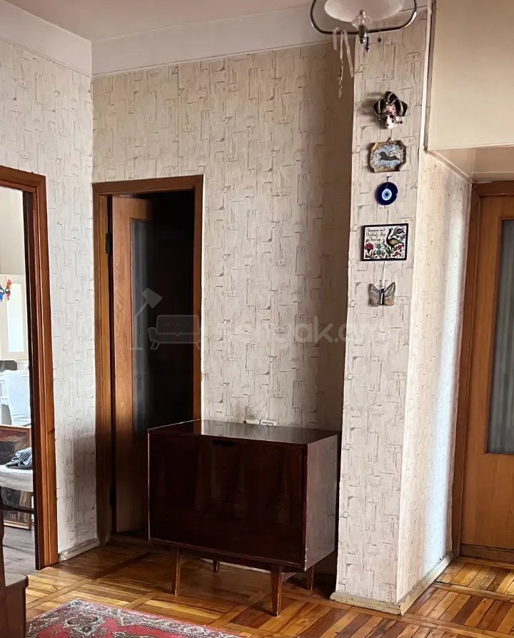 3 Սենյականոց Բնակարան, 80քմ, 8/10 հարկ, Կոսմետիկ Վերանորոգված