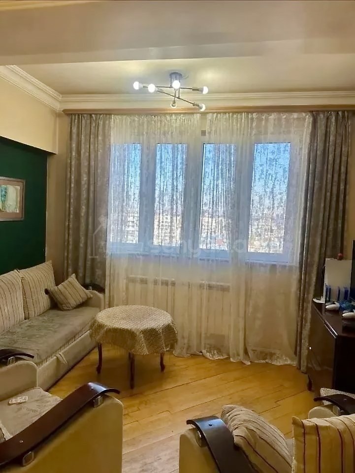 3 Սենյականոց Բնակարան, 85քմ, 10/11 հարկ, Նորմալ Վիճակում