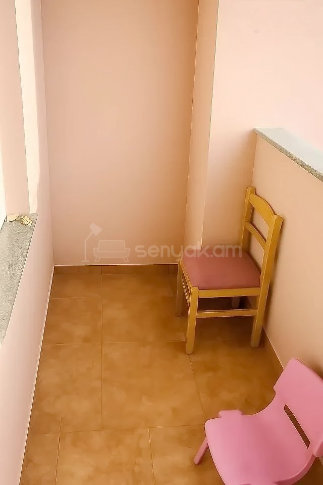 3 Սենյականոց Բնակարան, 85քմ, 10/11 հարկ, Նորմալ Վիճակում