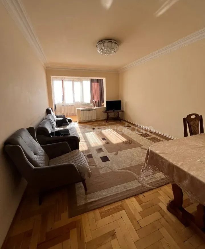 3 Սենյականոց Բնակարան, 98քմ, 7/8 հարկ, Կոսմետիկ Վերանորոգված