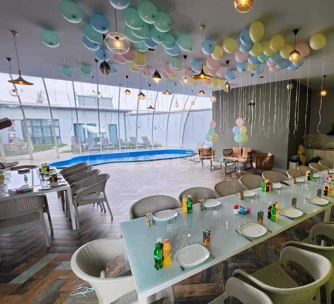 2 Սենյականոց Ամառանոց, 200քմ, Լողավազանով