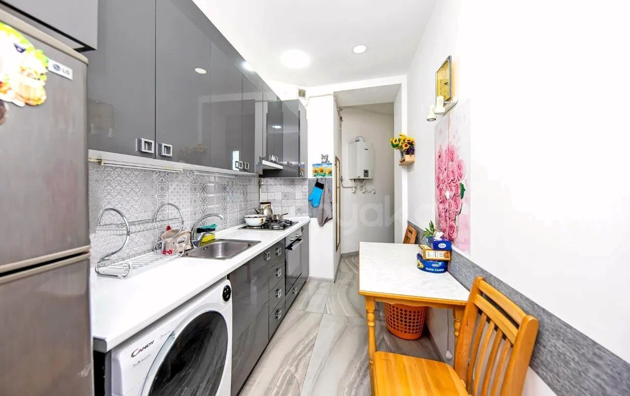 2 Սենյականոց Բնակարան Քարե Շենքում, 59քմ, 4/5 հարկ, Դիզայներական Վերանորոգված