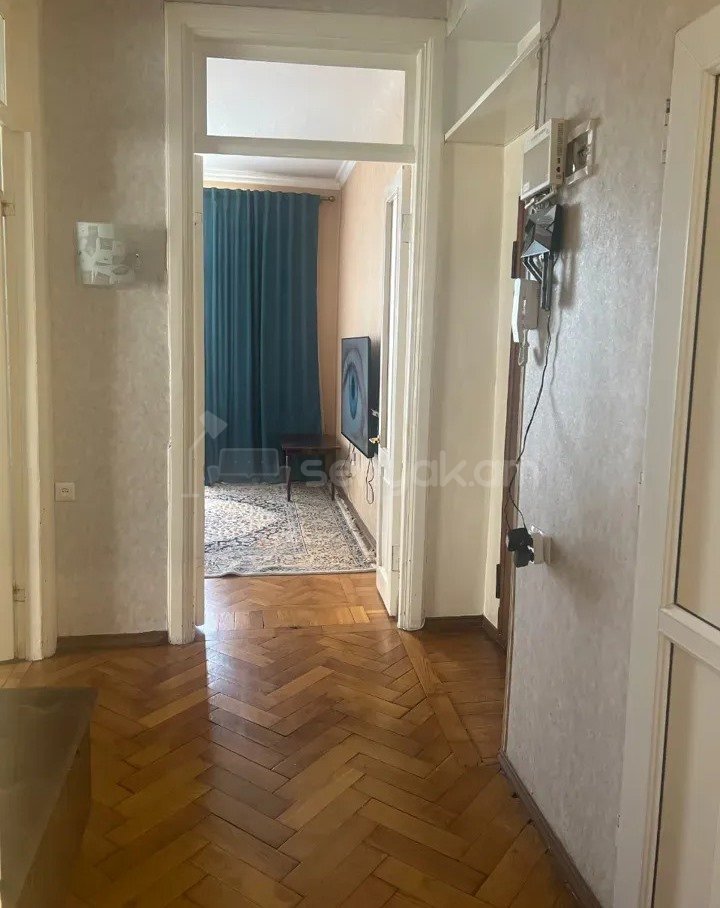 2 Սենյականոց Բնակարան Քարե Շենքում, 75քմ, 4/4 հարկ, Կոսմետիկ Վերանորոգված