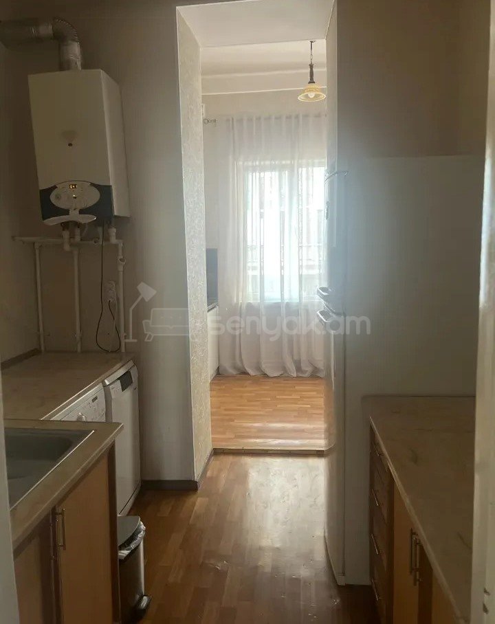 2 Սենյականոց Բնակարան Քարե Շենքում, 75քմ, 4/4 հարկ, Կոսմետիկ Վերանորոգված