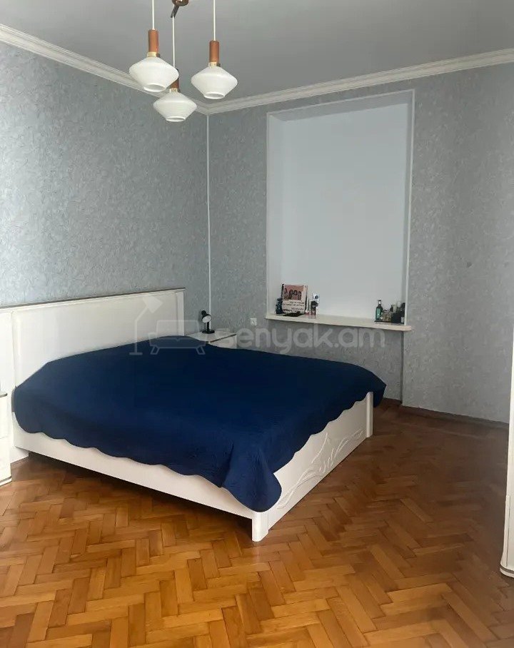 2 Սենյականոց Բնակարան Քարե Շենքում, 75քմ, 4/4 հարկ, Կոսմետիկ Վերանորոգված