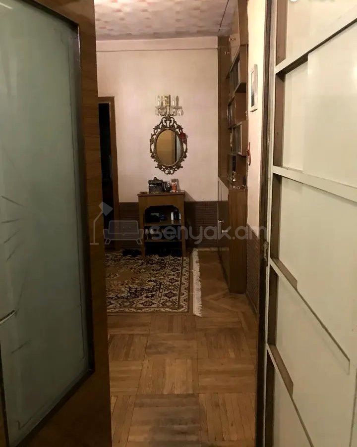 3 Սենյականոց Բնակարան, 83քմ, 10/10 հարկ, Նորմալ Վիճակում