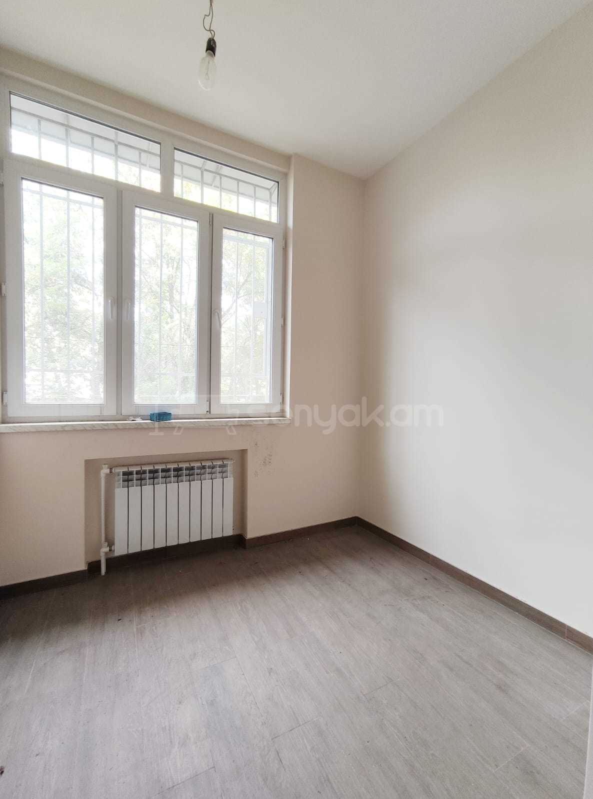 2 Սենյականոց Բնակարան Քարե Շենքում, 64քմ, 2/5 հարկ, Կապիտալ Վերանորոգված