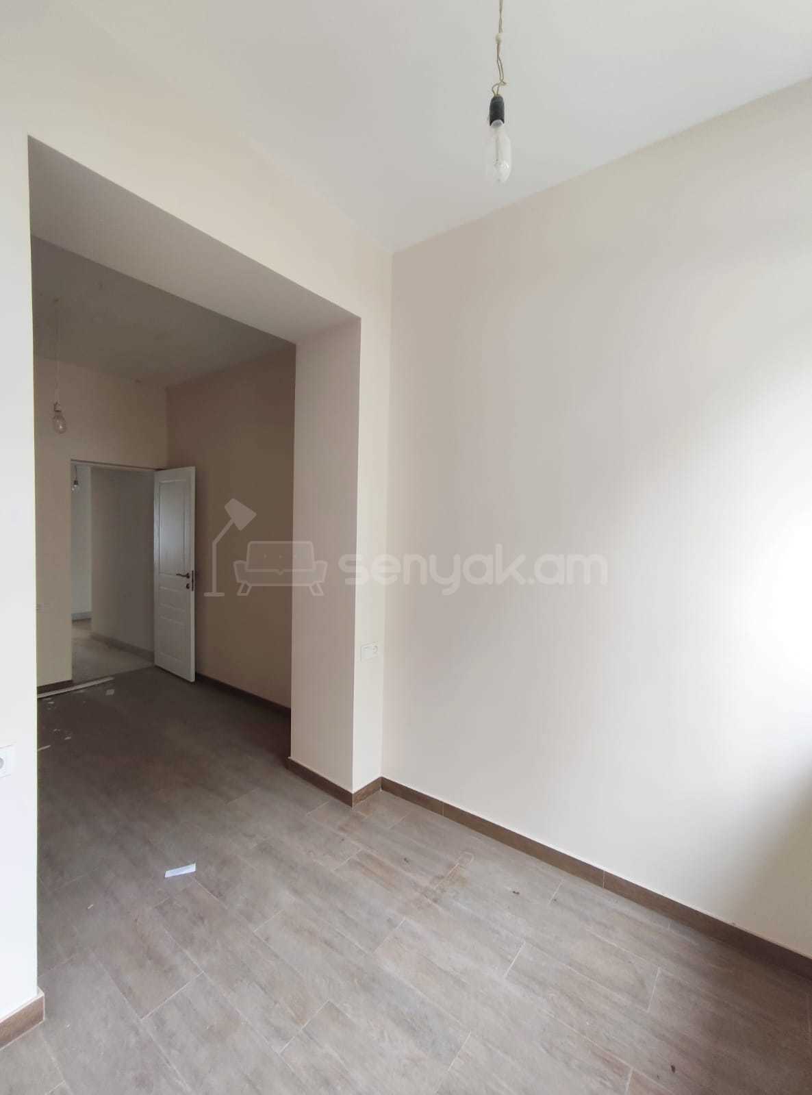 2 Սենյականոց Բնակարան Քարե Շենքում, 64քմ, 2/5 հարկ, Կապիտալ Վերանորոգված