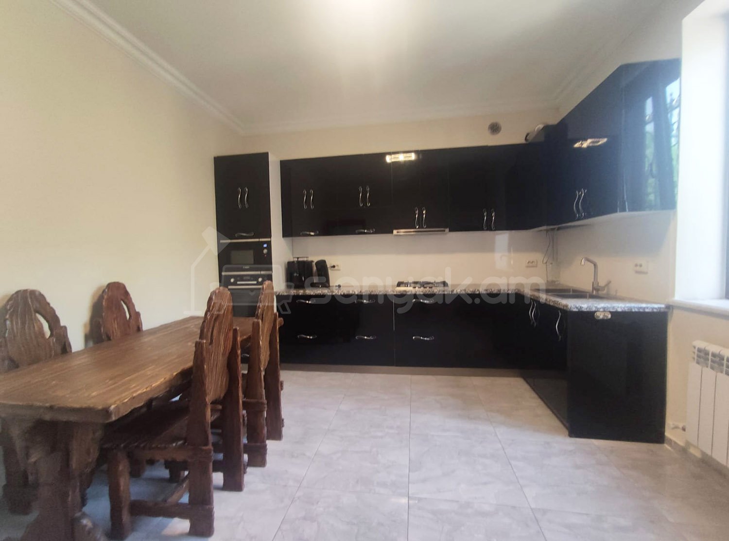 5 Սենյականոց Սեփական Տուն, 280քմ, Դիզայներական Վերանորոգված, Կահավորված, Ավտոտնակով