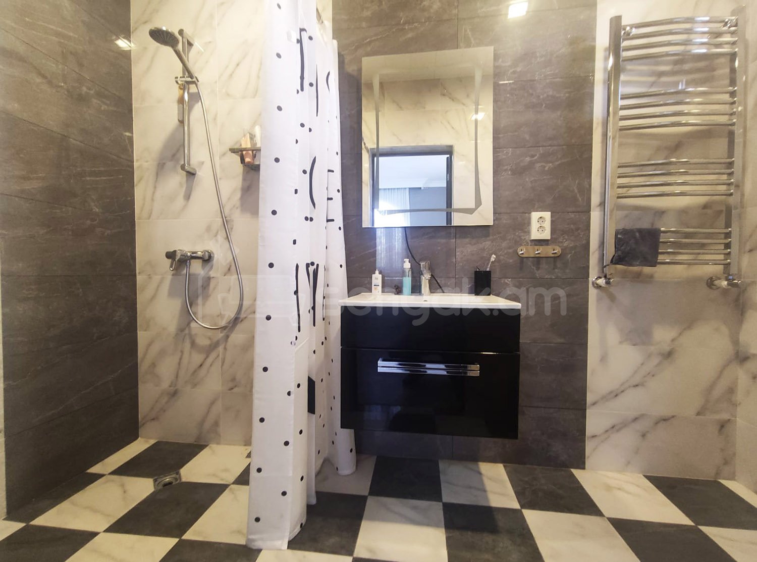 5 Սենյականոց Սեփական Տուն, 280քմ, Դիզայներական Վերանորոգված, Կահավորված, Ավտոտնակով