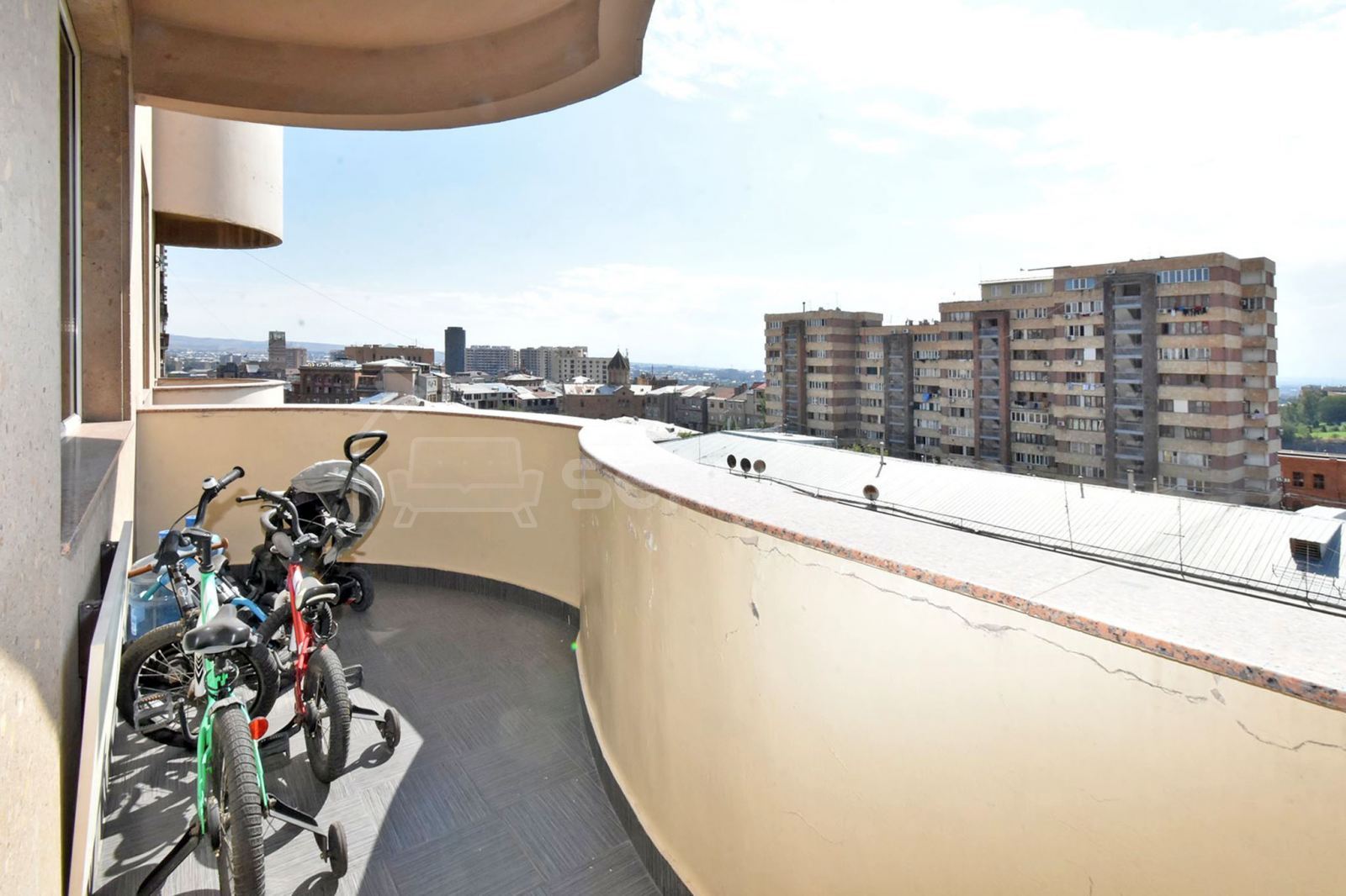 3 Սենյականոց Բնակարան Նորակառույցում, 131քմ, 7/12 հարկ, Կապիտալ Վերանորոգված