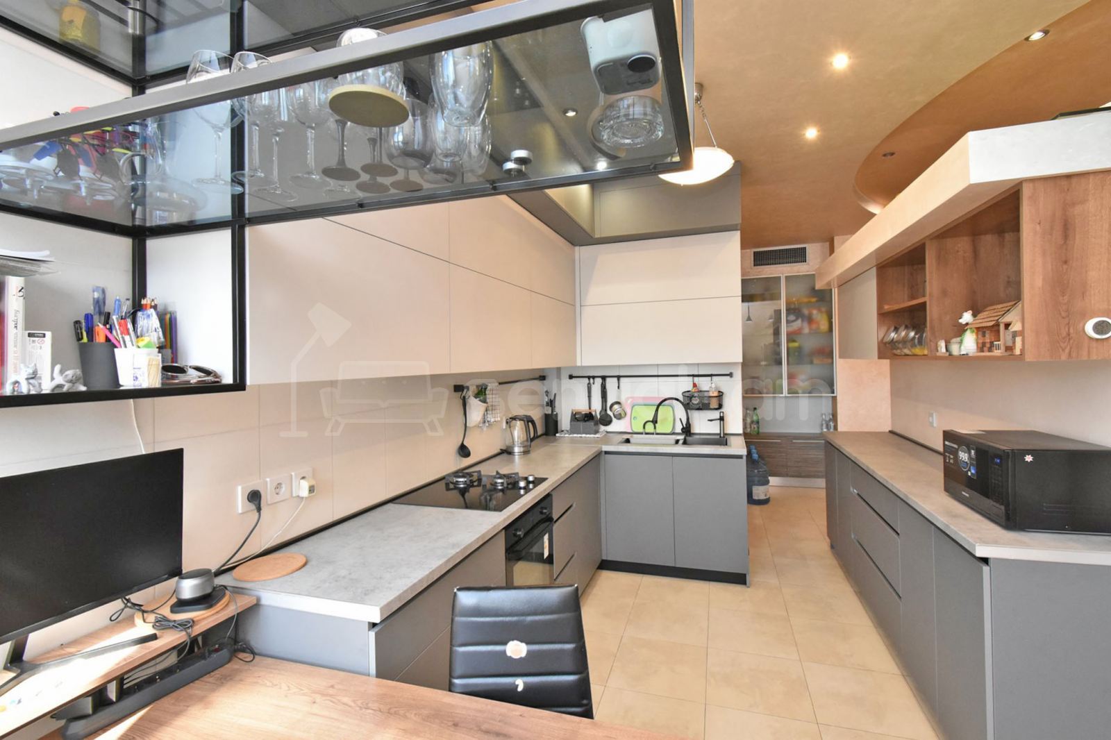 3 Սենյականոց Բնակարան Նորակառույցում, 131քմ, 7/12 հարկ, Կապիտալ Վերանորոգված