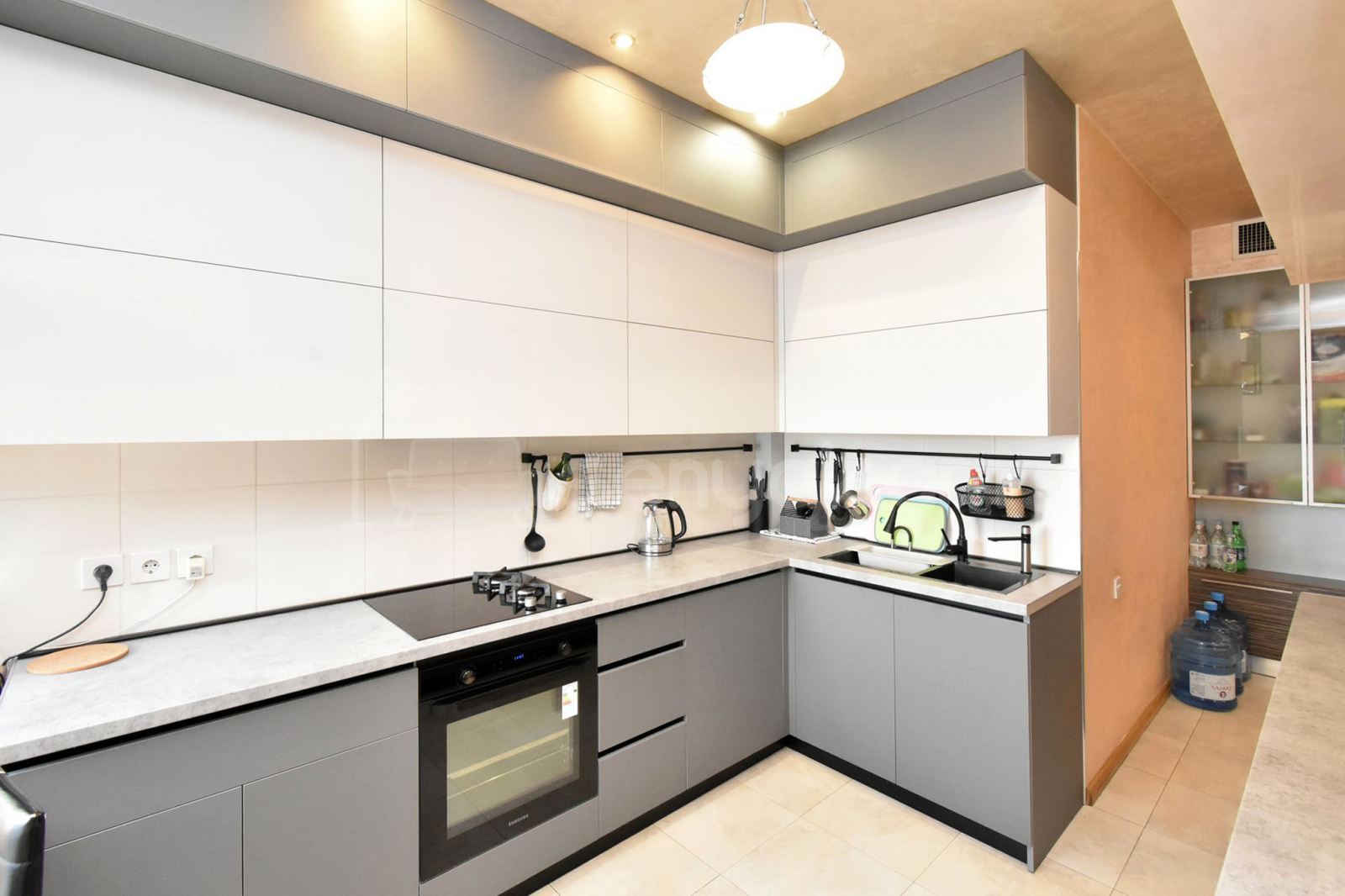 3 Սենյականոց Բնակարան Նորակառույցում, 131քմ, 7/12 հարկ, Կապիտալ Վերանորոգված