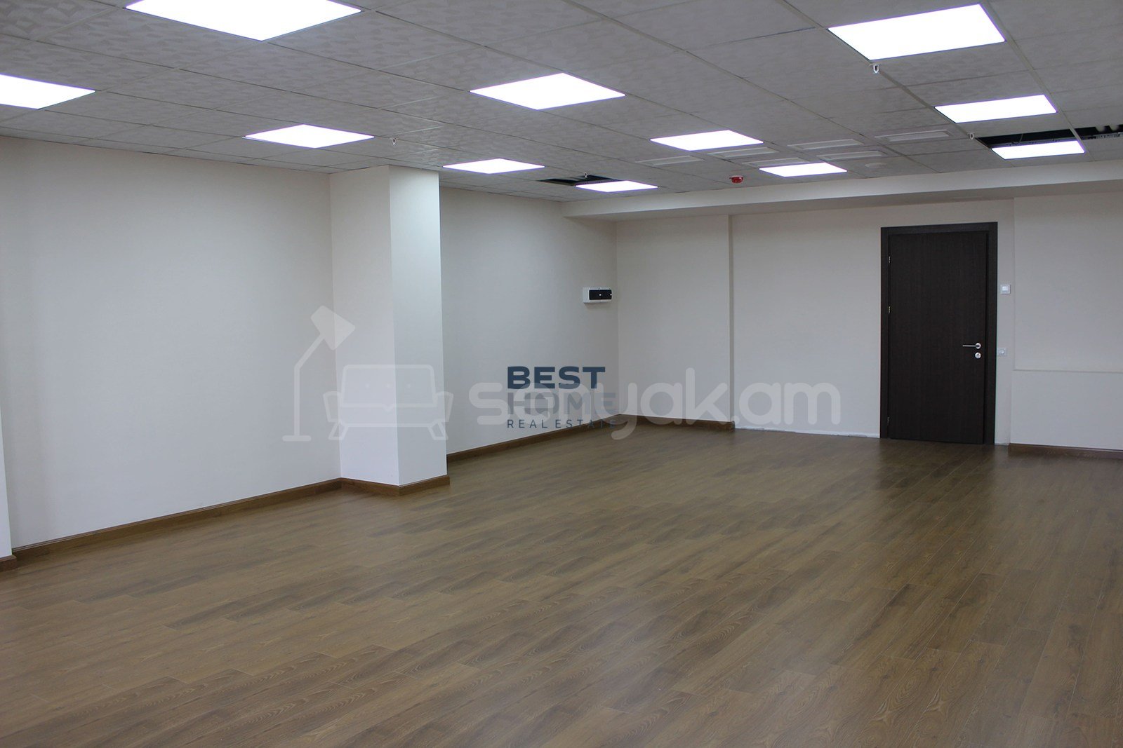 Նորակառույց Օֆիսային Տարածք, 65քմ