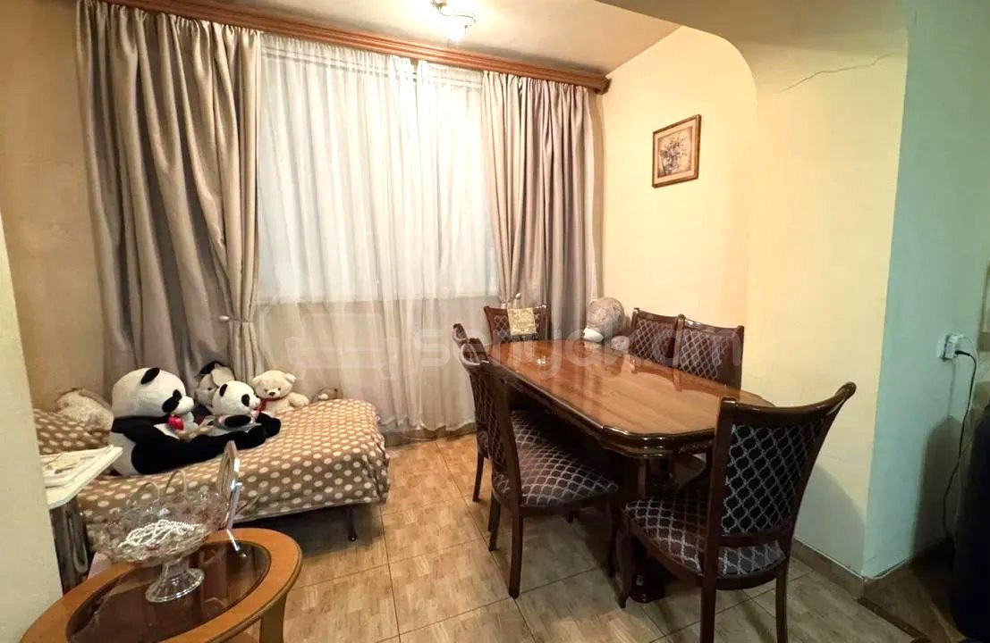 3 Սենյականոց Բնակարան Քարե Շենքում, 89քմ, 2/5 հարկ, Կոսմետիկ Վերանորոգված