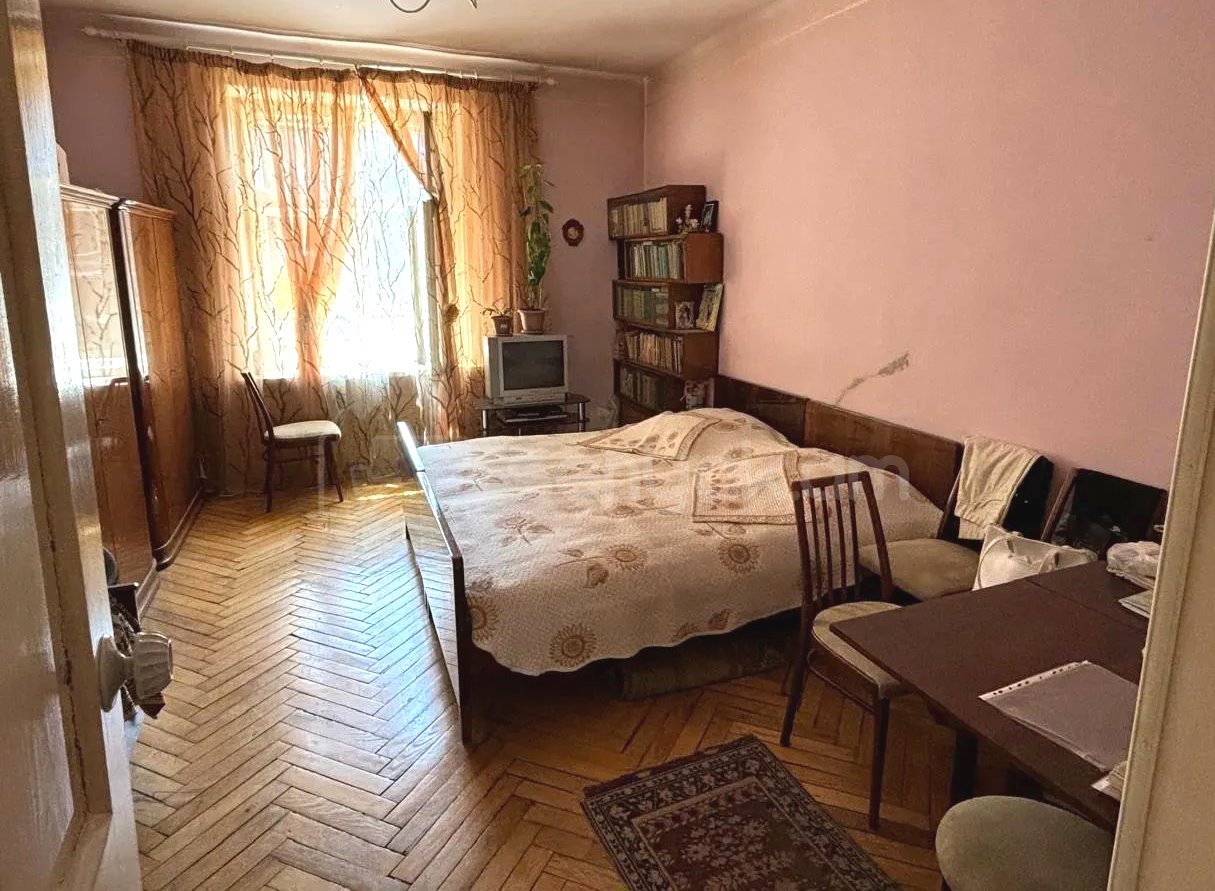 3 Սենյականոց Բնակարան Քարե Շենքում, 89քմ, 2/5 հարկ, Կոսմետիկ Վերանորոգված