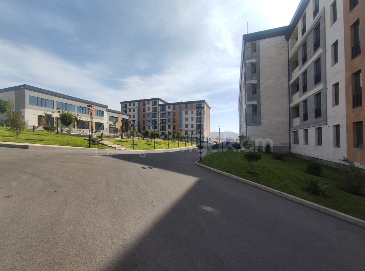 2 Սենյականոց Բնակարան Նորակառույցում, 47քմ, 5/5 հարկ, Զրոյական Վիճակում