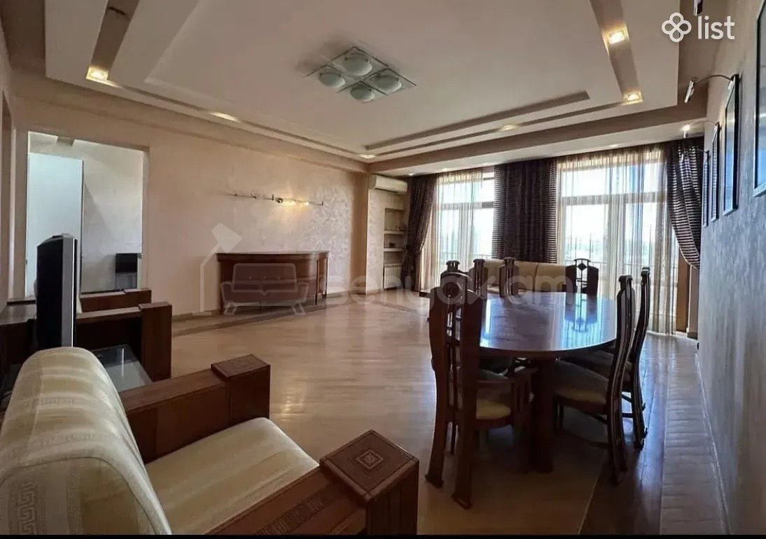 4 Սենյականոց Բնակարան, 135քմ, 8/11 հարկ, Կապիտալ Վերանորոգված, Կահավորված, Արևկող