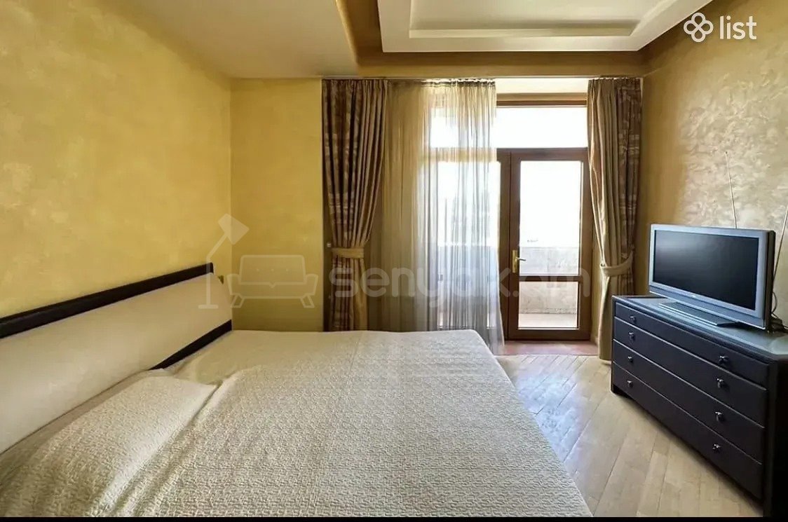 4 Սենյականոց Բնակարան, 135քմ, 8/11 հարկ, Կապիտալ Վերանորոգված, Կահավորված, Արևկող